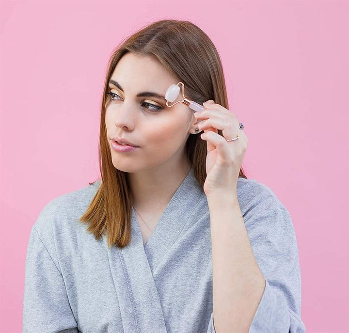 UNIQ Jade Roller + Guasha Stone (Pink) - | Fashiongirl
